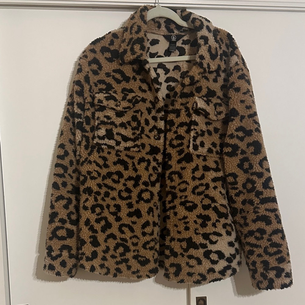 Volcom Tan and Black Leopard Sherpa Jacket, L
